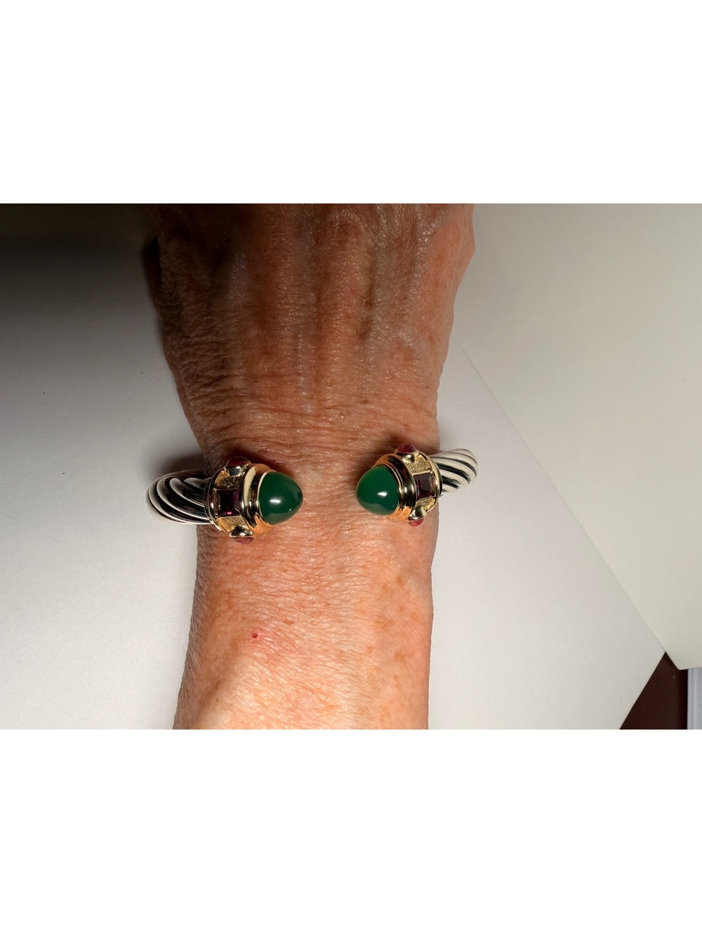David Yurman 10mm Renaissance Bracelet with Green Onyx, 14k Gold and Silver - Picture 8 of 9